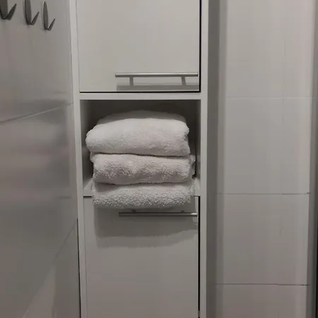 Self Check-in Marcelin Lotnisko Lawica Szpitale Uczelnie Lägenhet Poznań