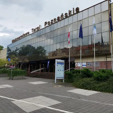 Self Check-in Marcelin Lotnisko Lawica Szpitale Uczelnie * Poznań